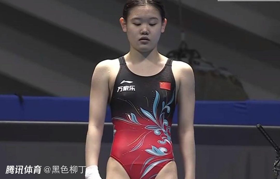 美腿av