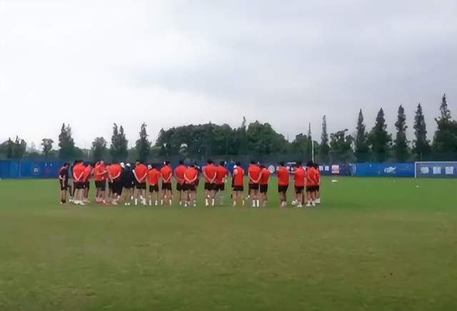 国产精自产拍久久久久久蜜